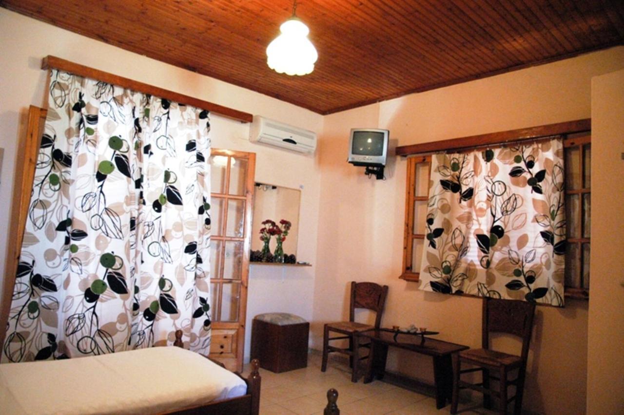 Marios Studios Sidari  Luaran gambar